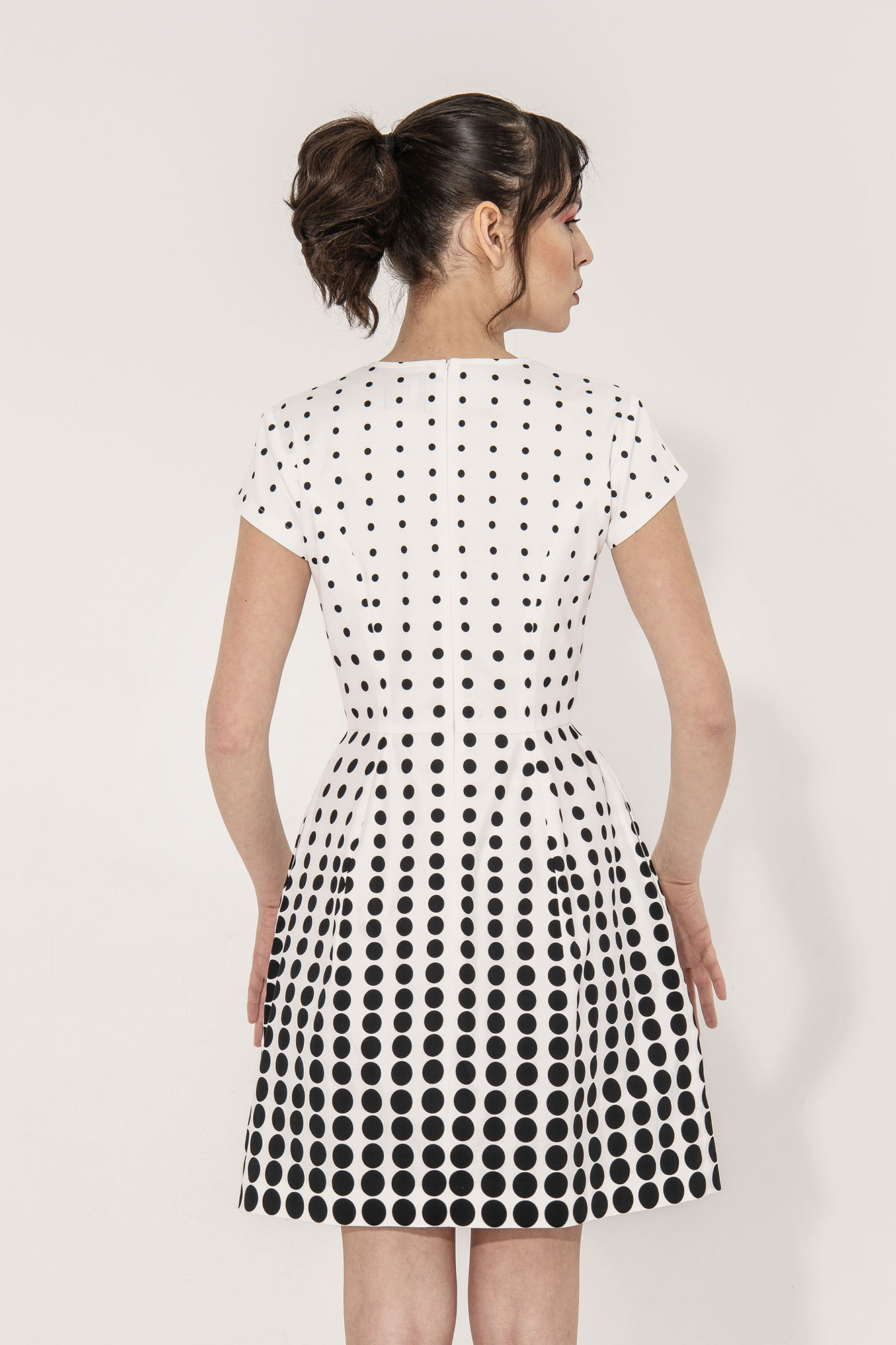 gradient polka dot dress back 1 • Sassa Björg