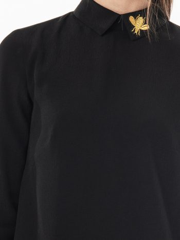 Black blouse with a collar detail • Sassa Björg