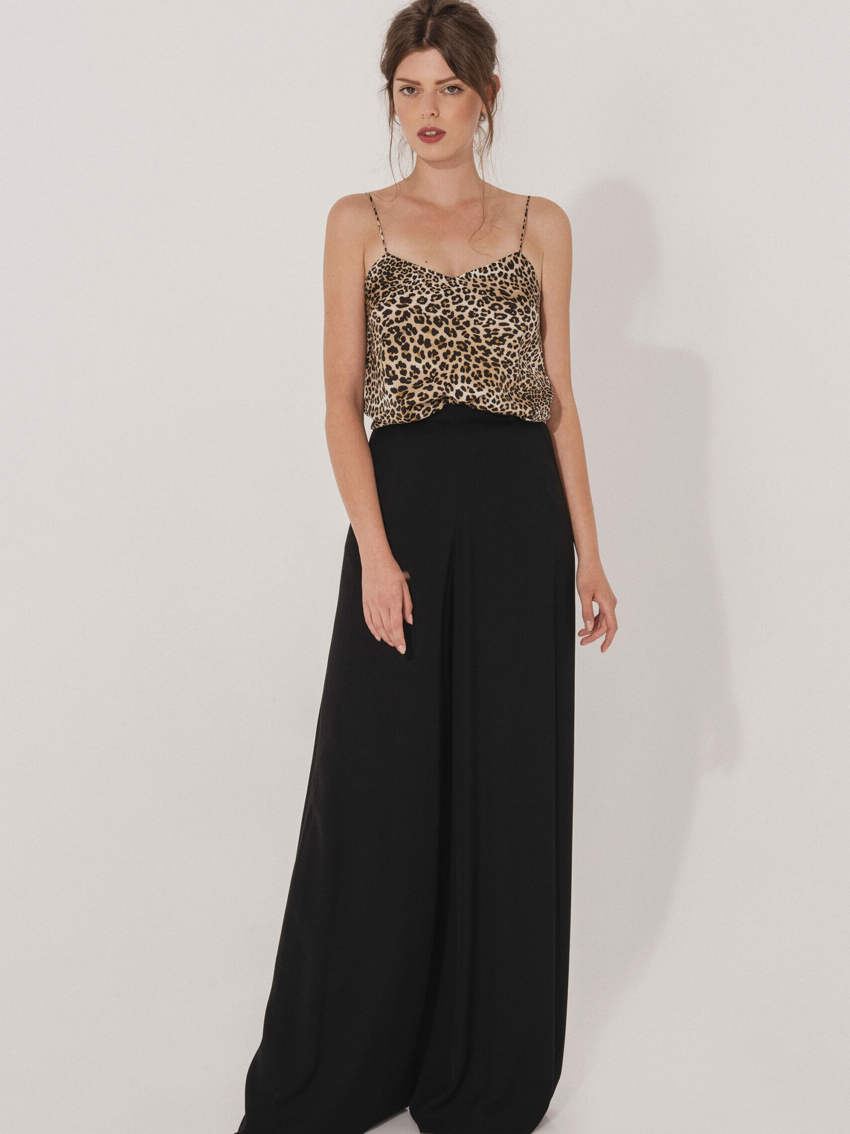 V neck strappy top with leopard print main scaled uai • Sassa Björg