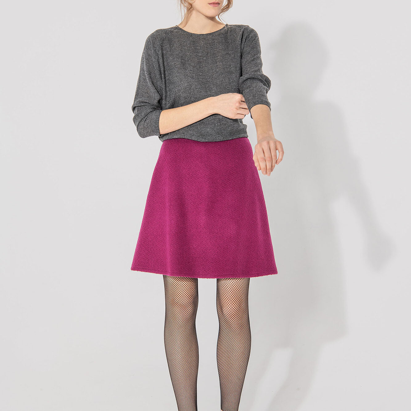 a shaped mini skirt cyclamen colored front uai • Sassa Björg