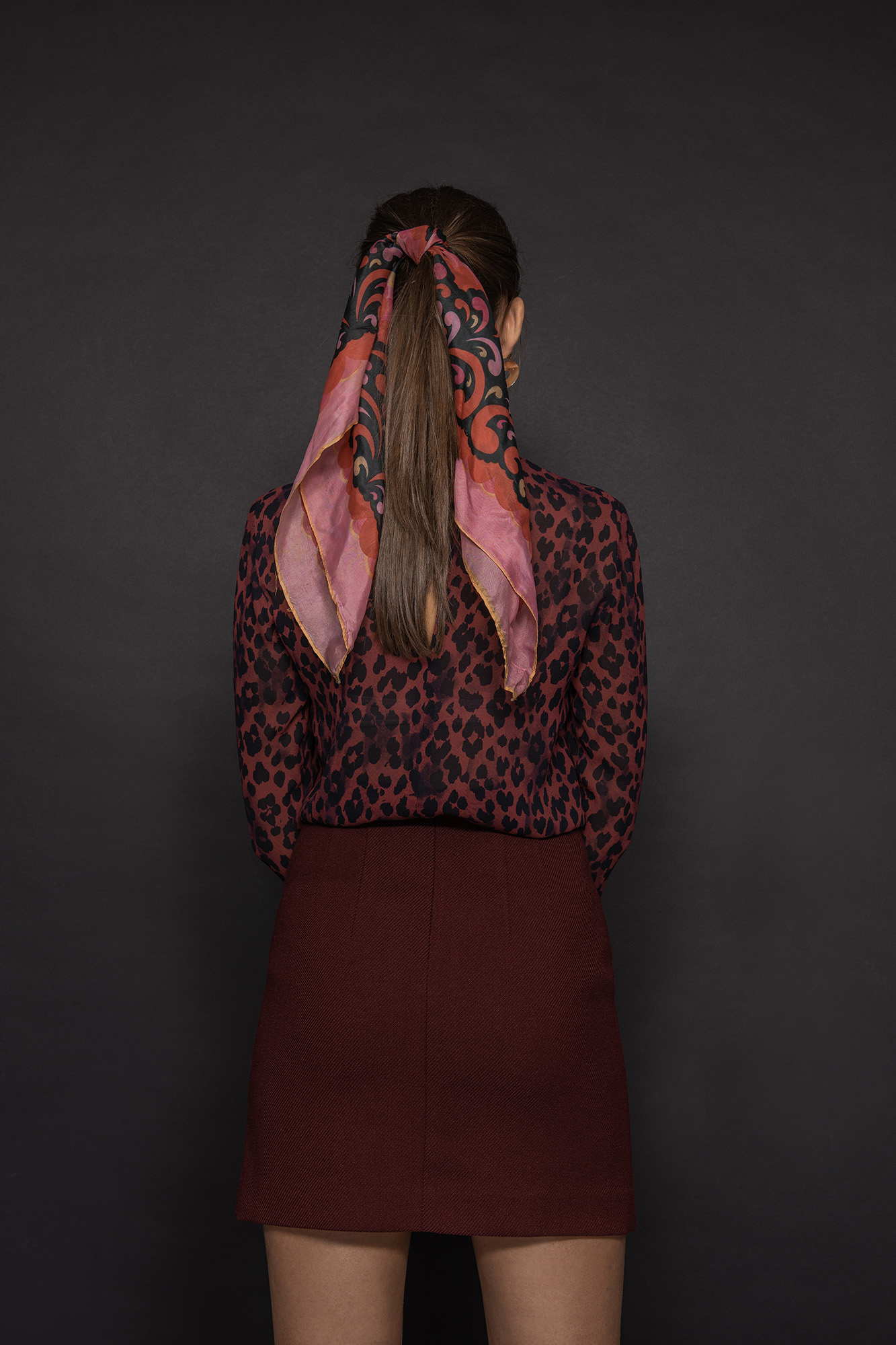 leopard print blouse in bordo back • Sassa Björg