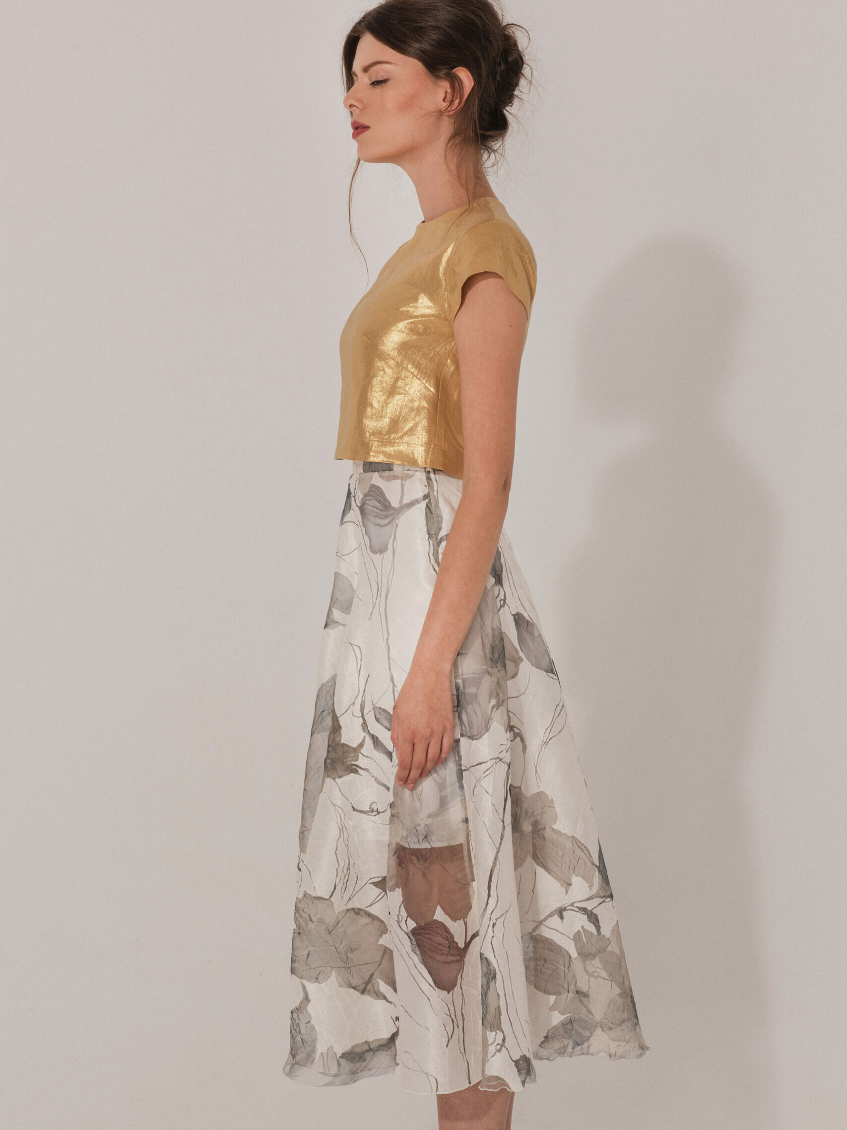 Half circle skirt with transparent flowers side scaled uai • Sassa Björg