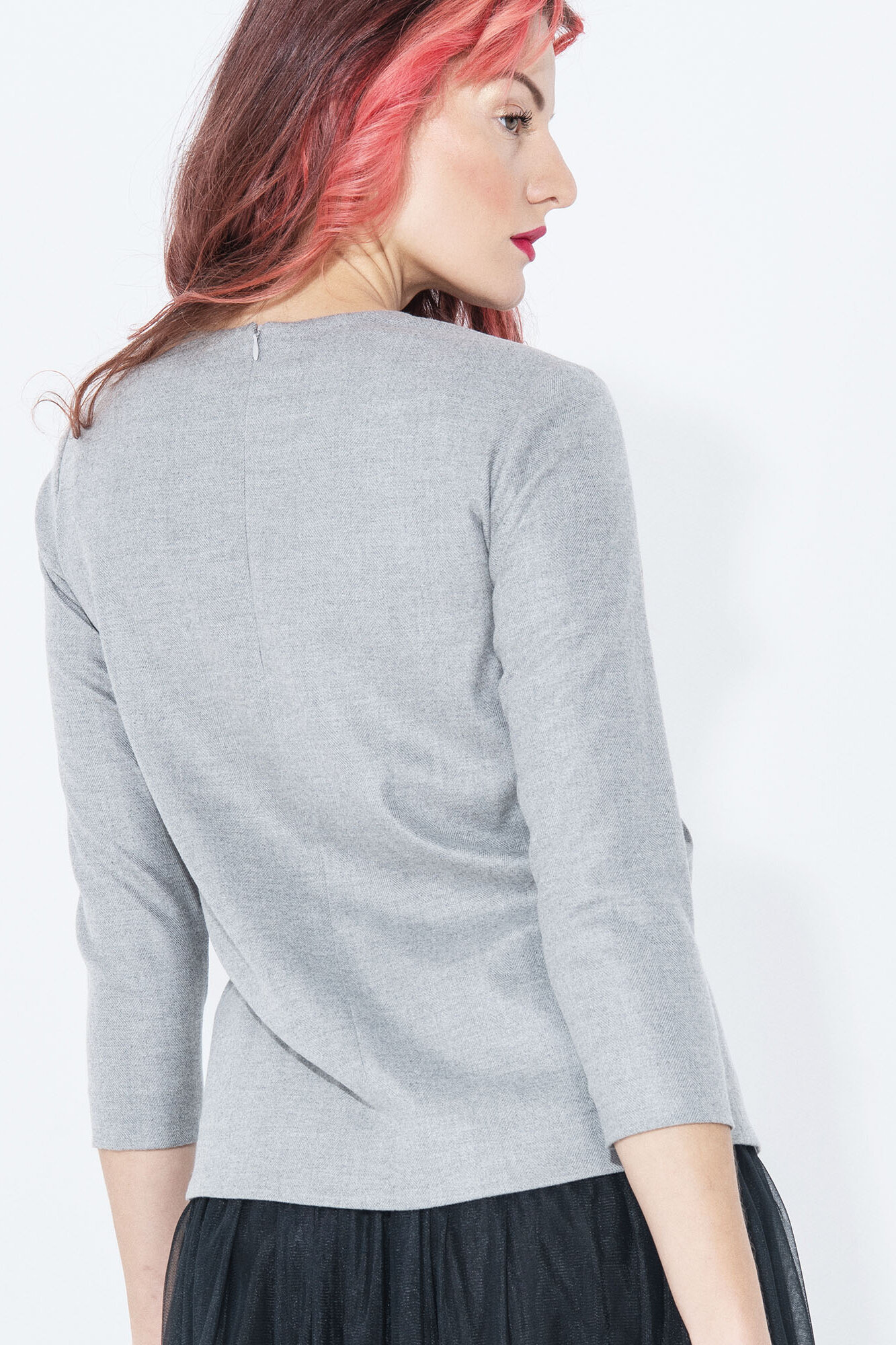 Gray minimal blouse with zipper back uai • Sassa Björg