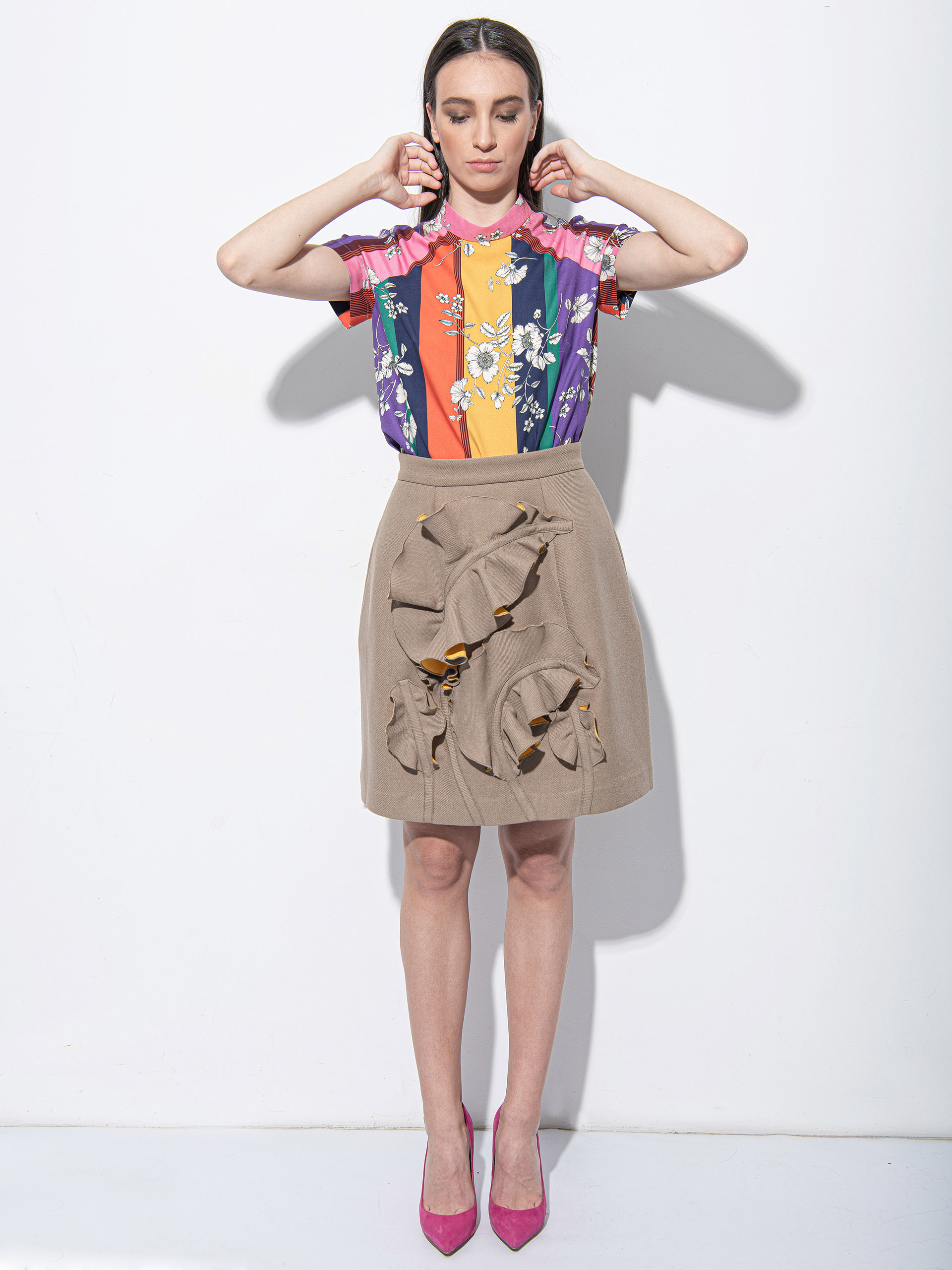 Beige skirt with 3D leaves full size • Sassa Björg