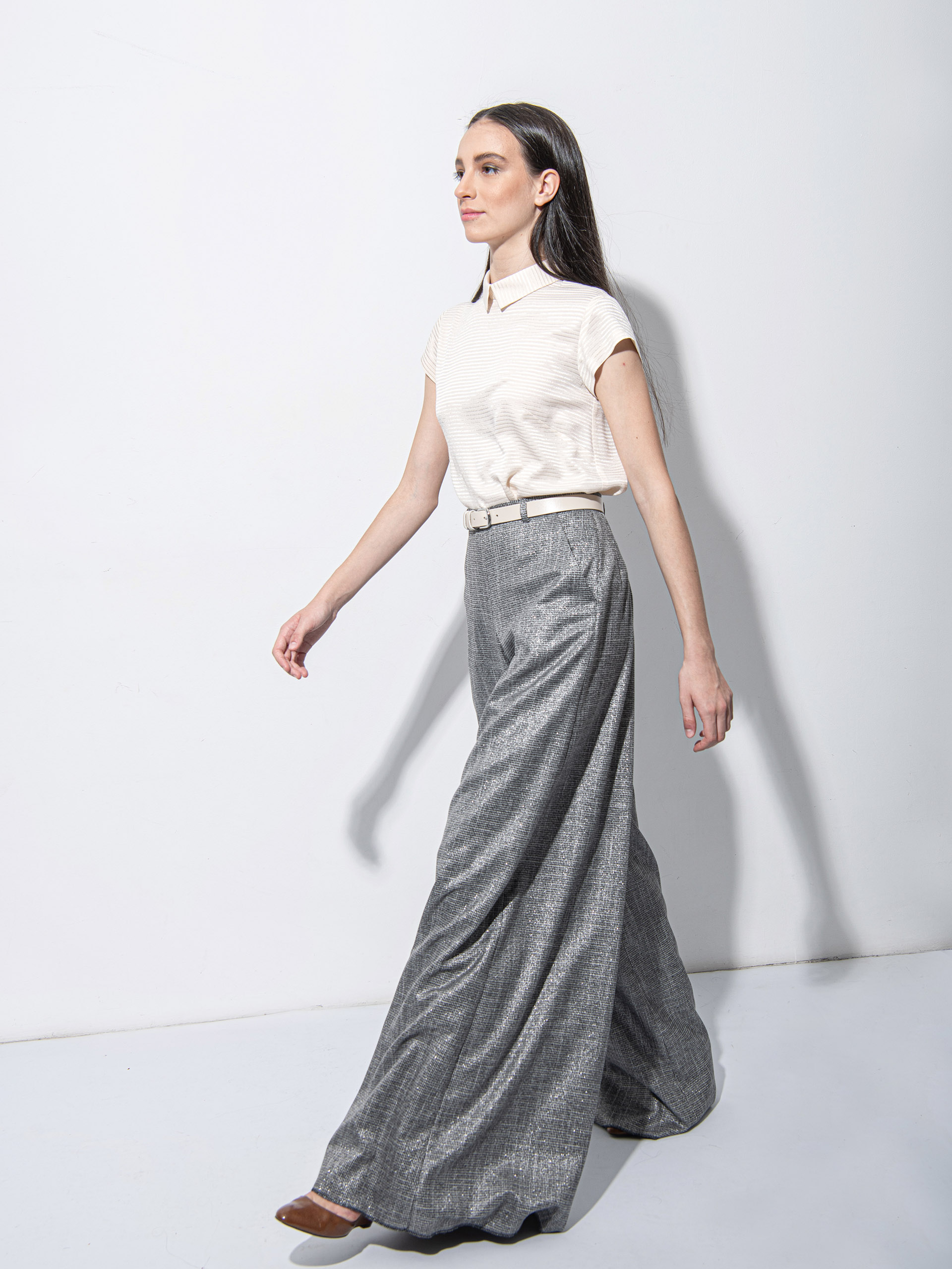 Skirt pants with silver sheen walking • Sassa Björg