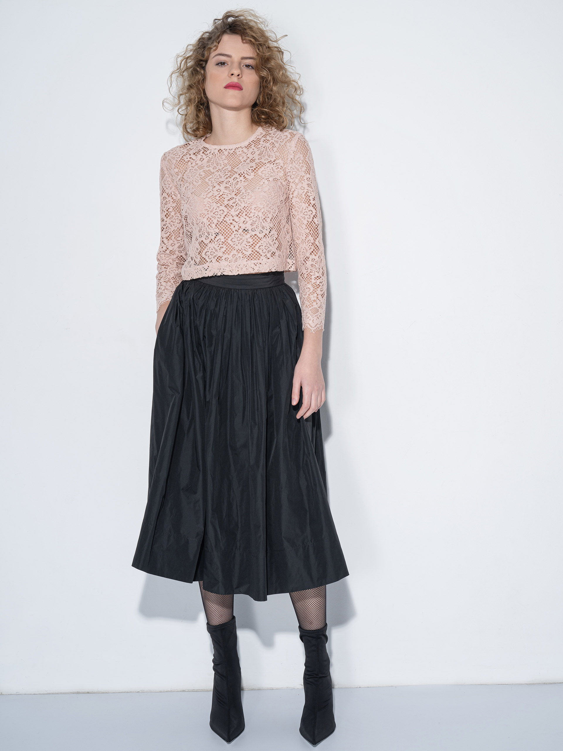 black taffeta skirt • Sassa Björg