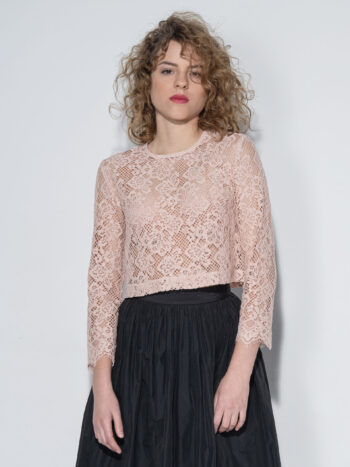 pink lace blouse frnot • Sassa Björg