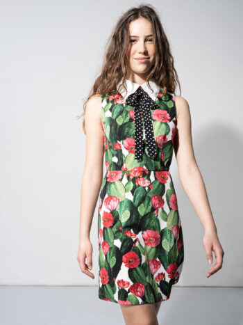 Cactus dress walking • Sassa Björg