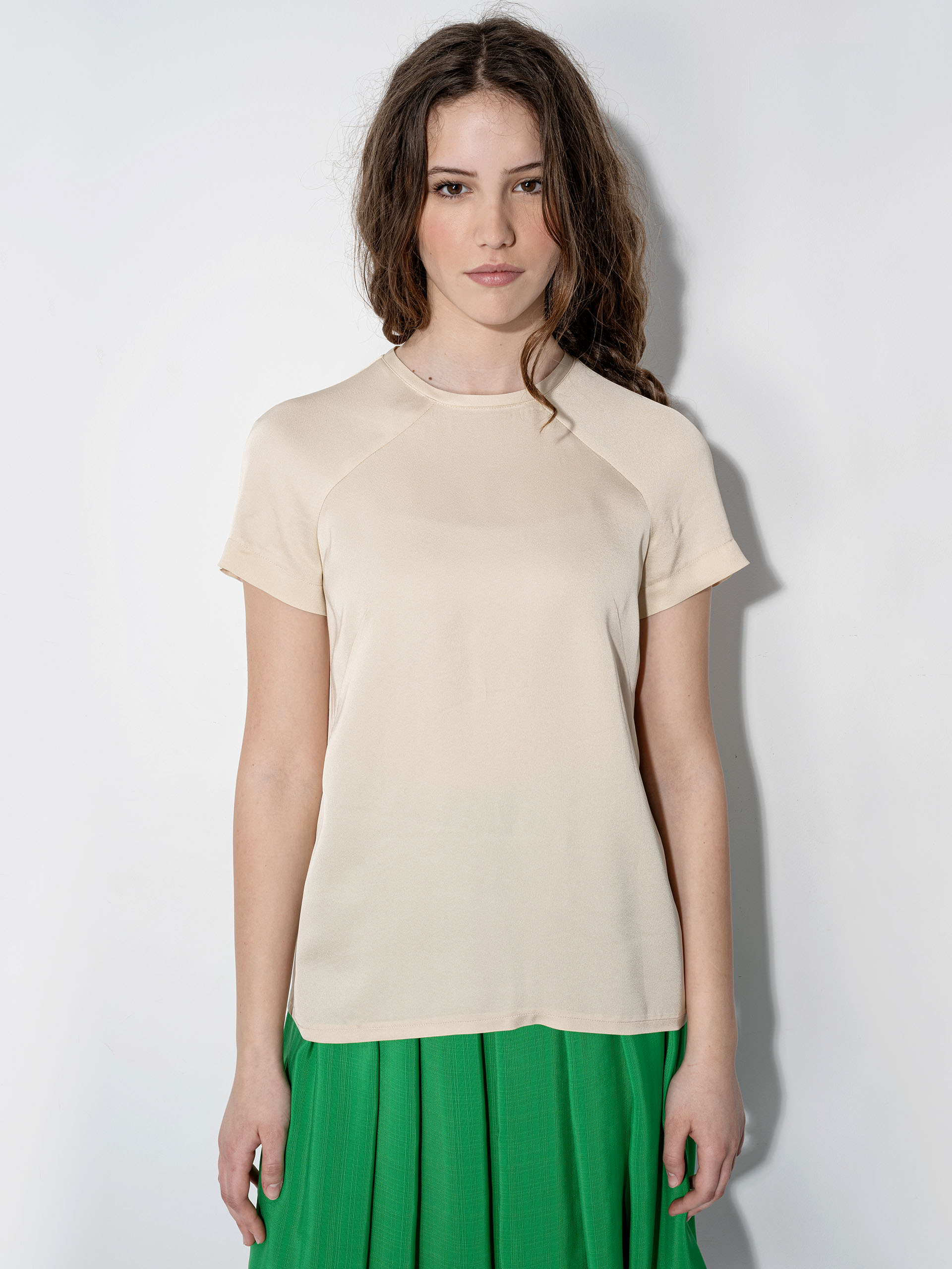 beige blouse soft sheen • Sassa Björg