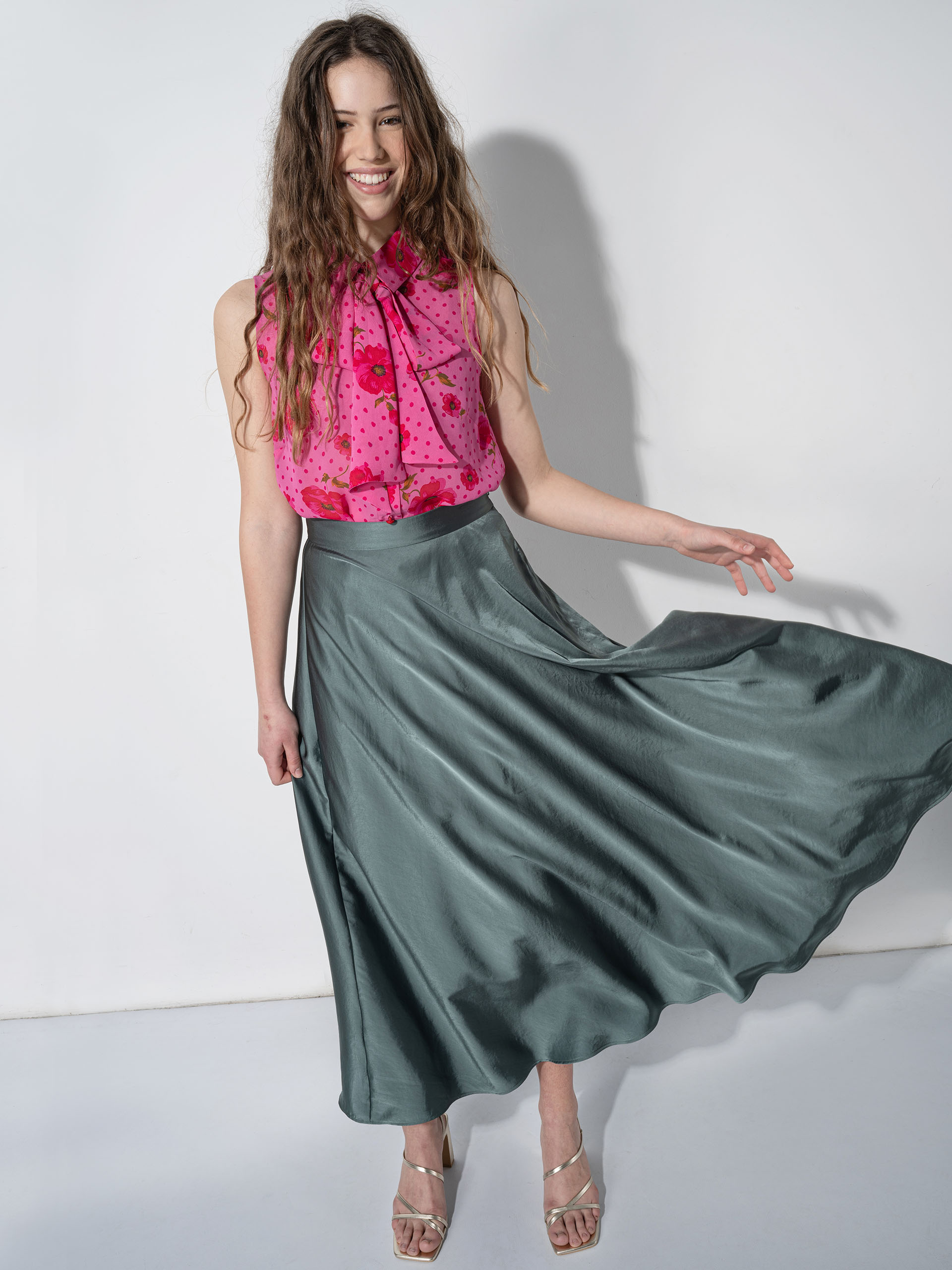 jade satin skirt • Sassa Björg