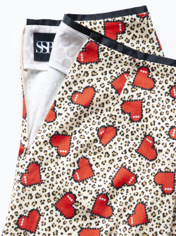 mini skirt leopard hearts closeup • Sassa Björg