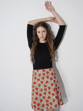 mini skirt leopard hearts hands up • Sassa Björg