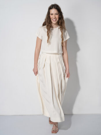 off white pleated skirt featured • Sassa Björg
