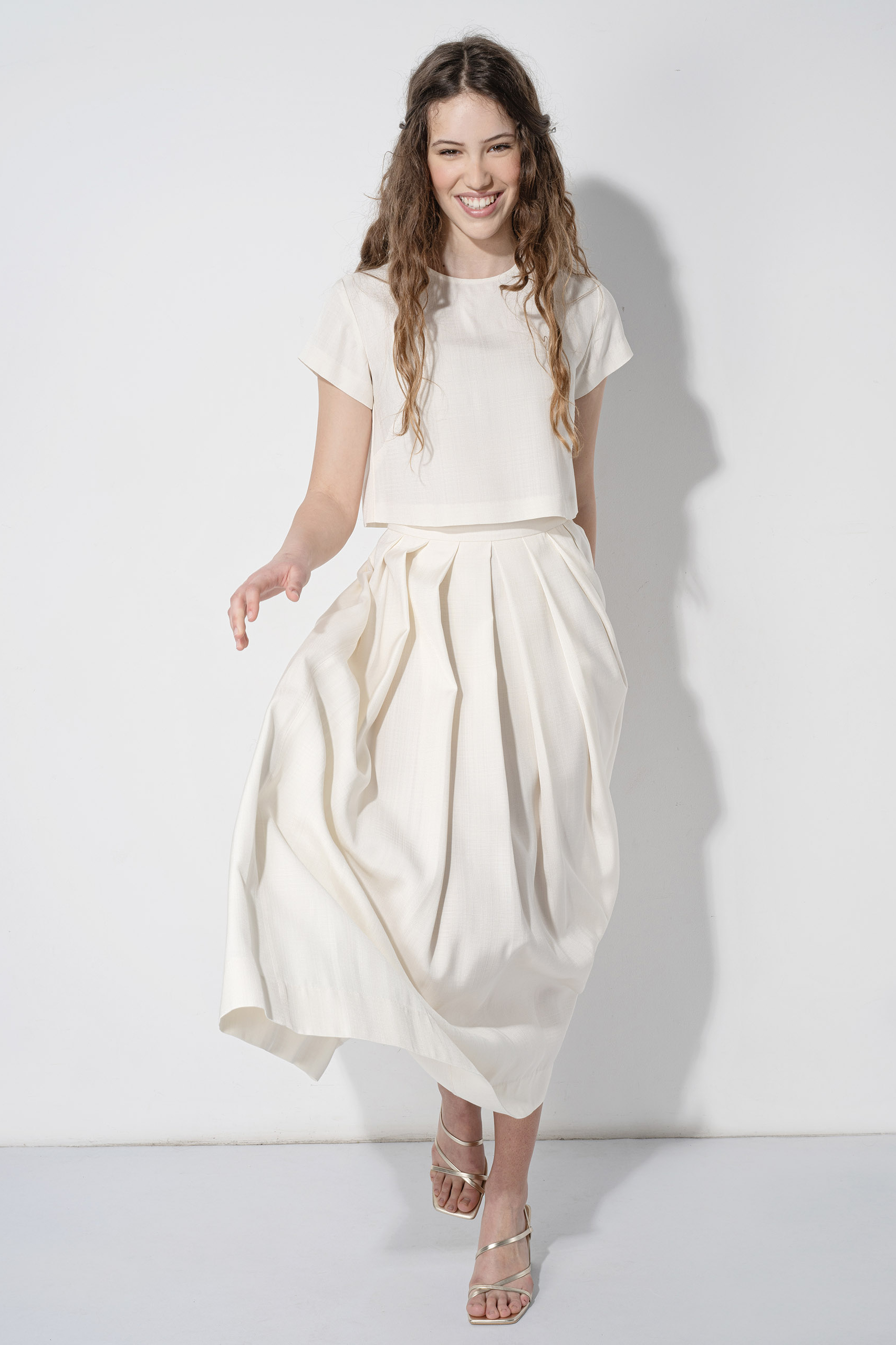 off white pleated skirt uai • Sassa Björg