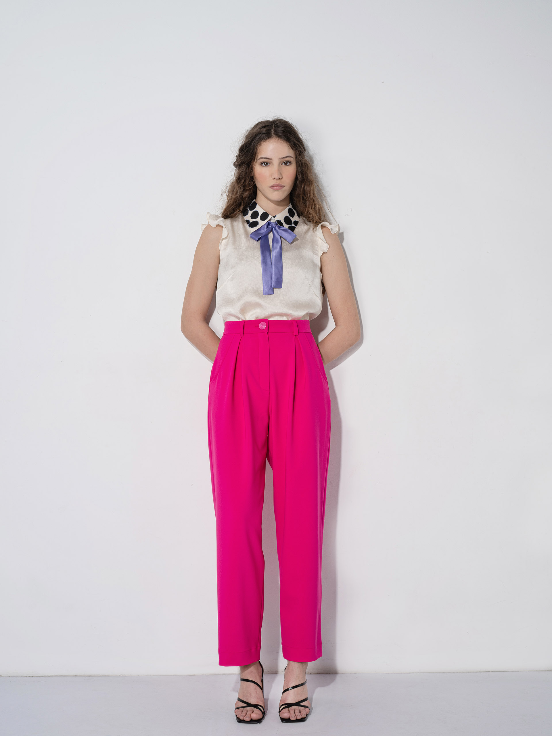 pleated pants magenta • Sassa Björg