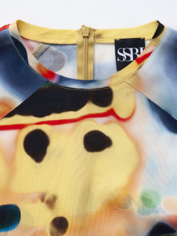 blouse blurry spots closeup • Sassa Björg