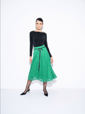 lush green lace skirt • Sassa Björg