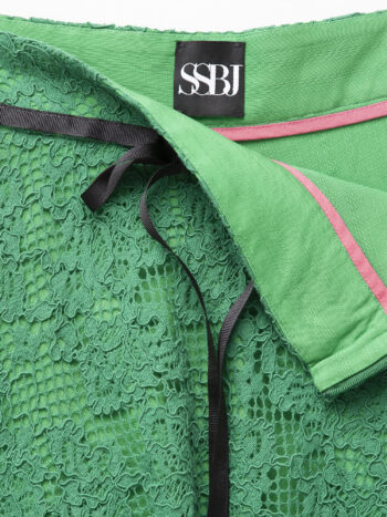 lush green lace skirt closeup • Sassa Björg