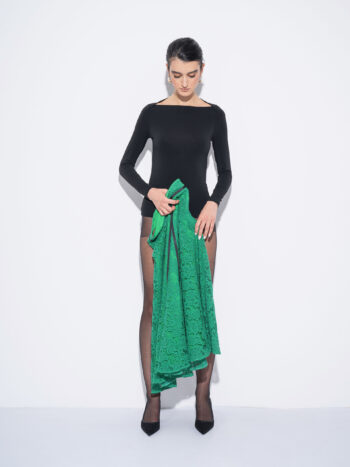 lush green lace skirt off • Sassa Björg