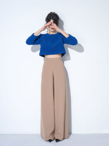 beige skirt pants arms up • Sassa Björg