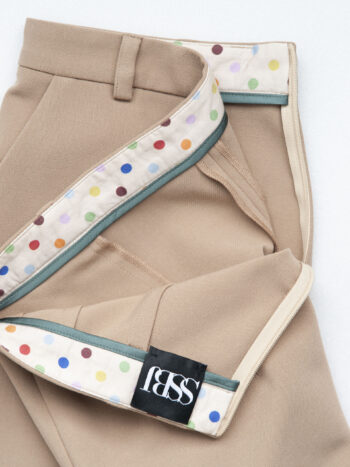 beige skirt pants closeup • Sassa Björg