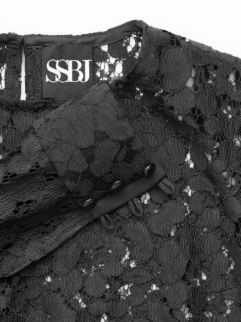 black lace blouse w cuffs closeup • Sassa Björg
