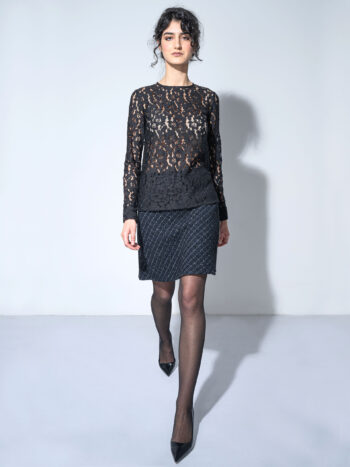 black lace blouse w cuffs walking • Sassa Björg