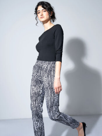 cigarette pants stylized crocodile walking • Sassa Björg