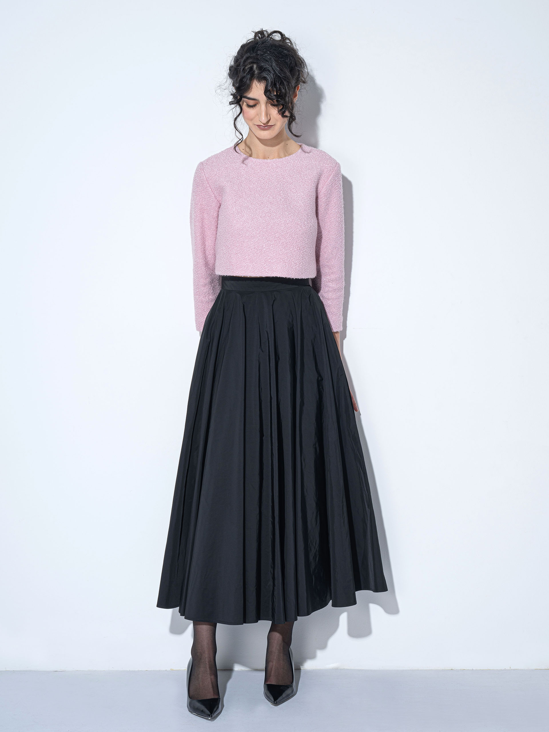 dark cinderella skirt leaning on wall • Sassa Björg