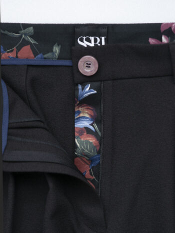 high rise black pleated pants closeup • Sassa Björg