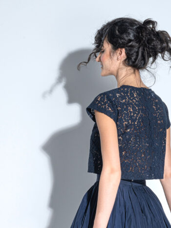 navy blue lace crop top back • Sassa Björg