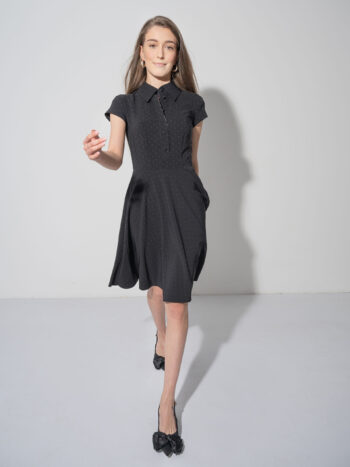 black textured dress w collar walking • Sassa Björg