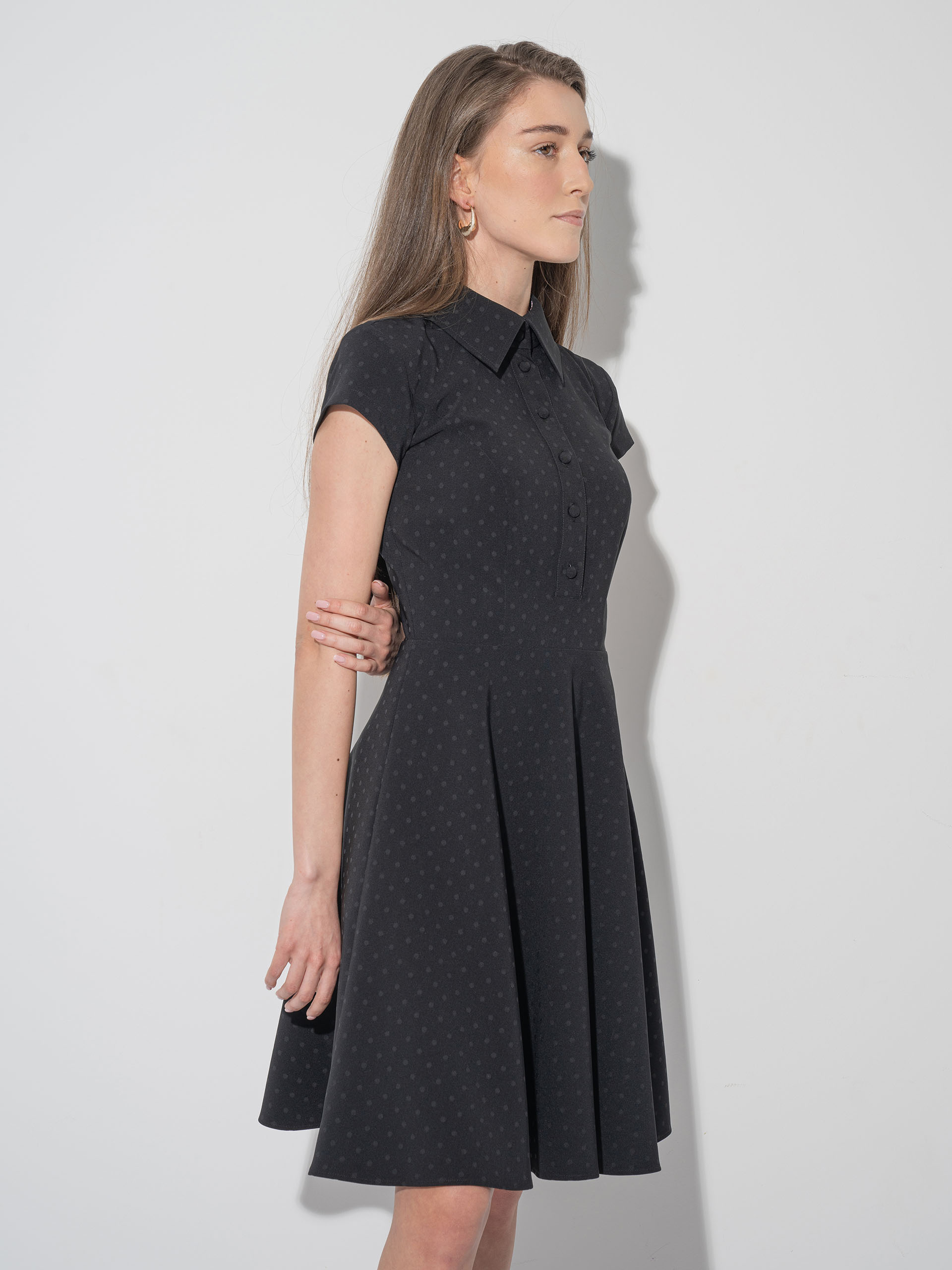 black textured dress w collar • Sassa Björg