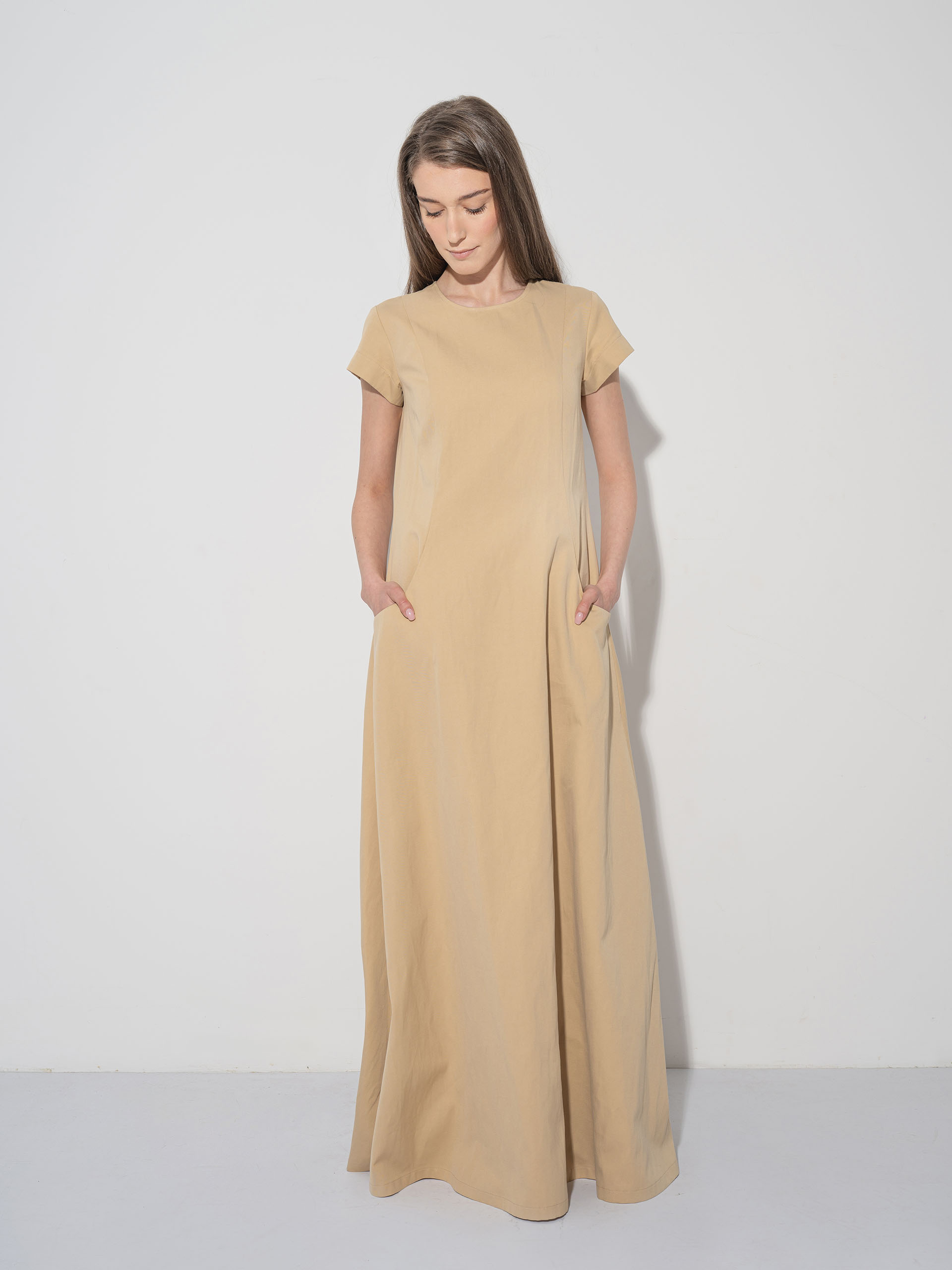 casual maxi dress cotton beige front • Sassa Björg