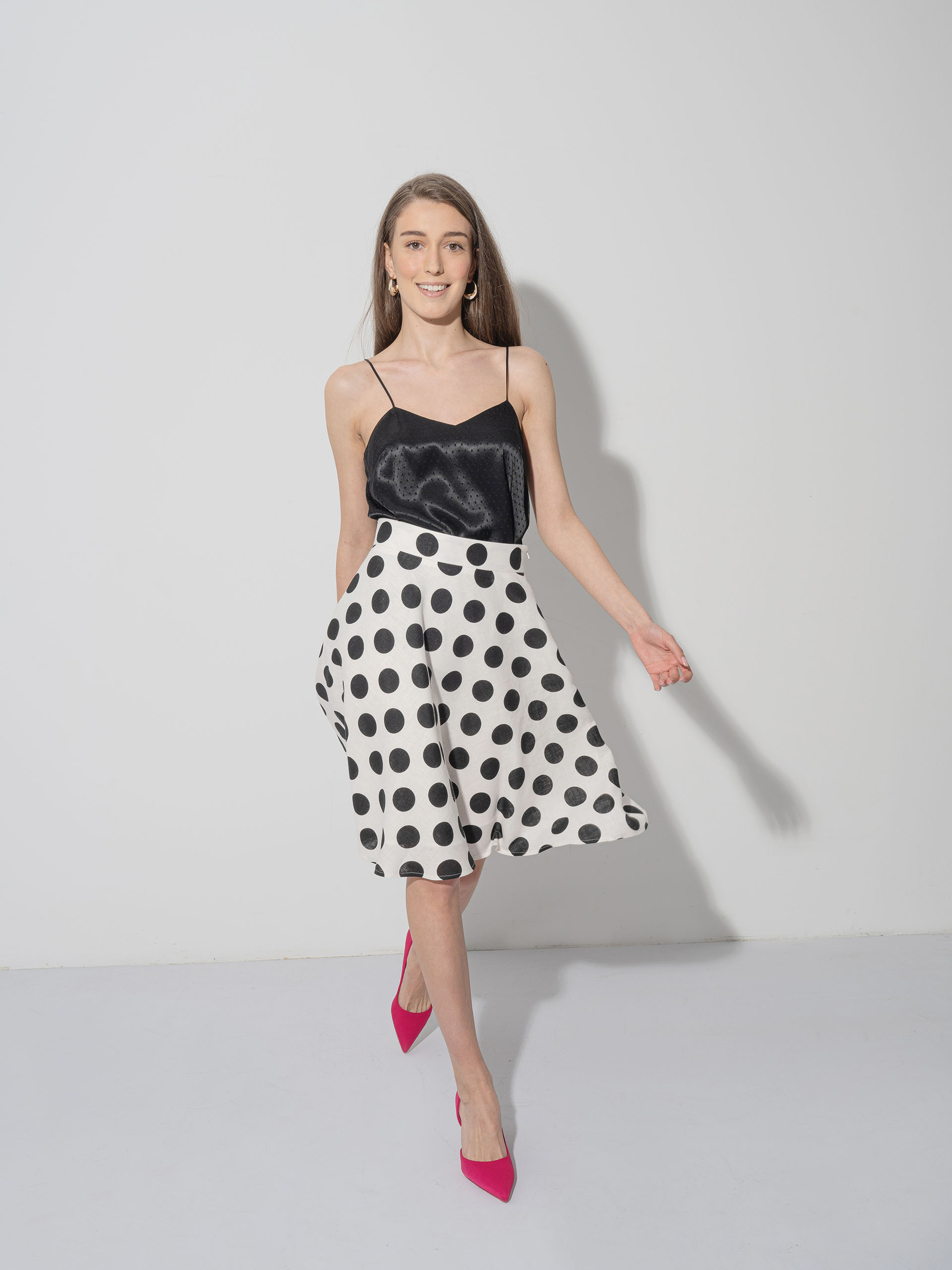 dotted linen skirt bw • Sassa Björg