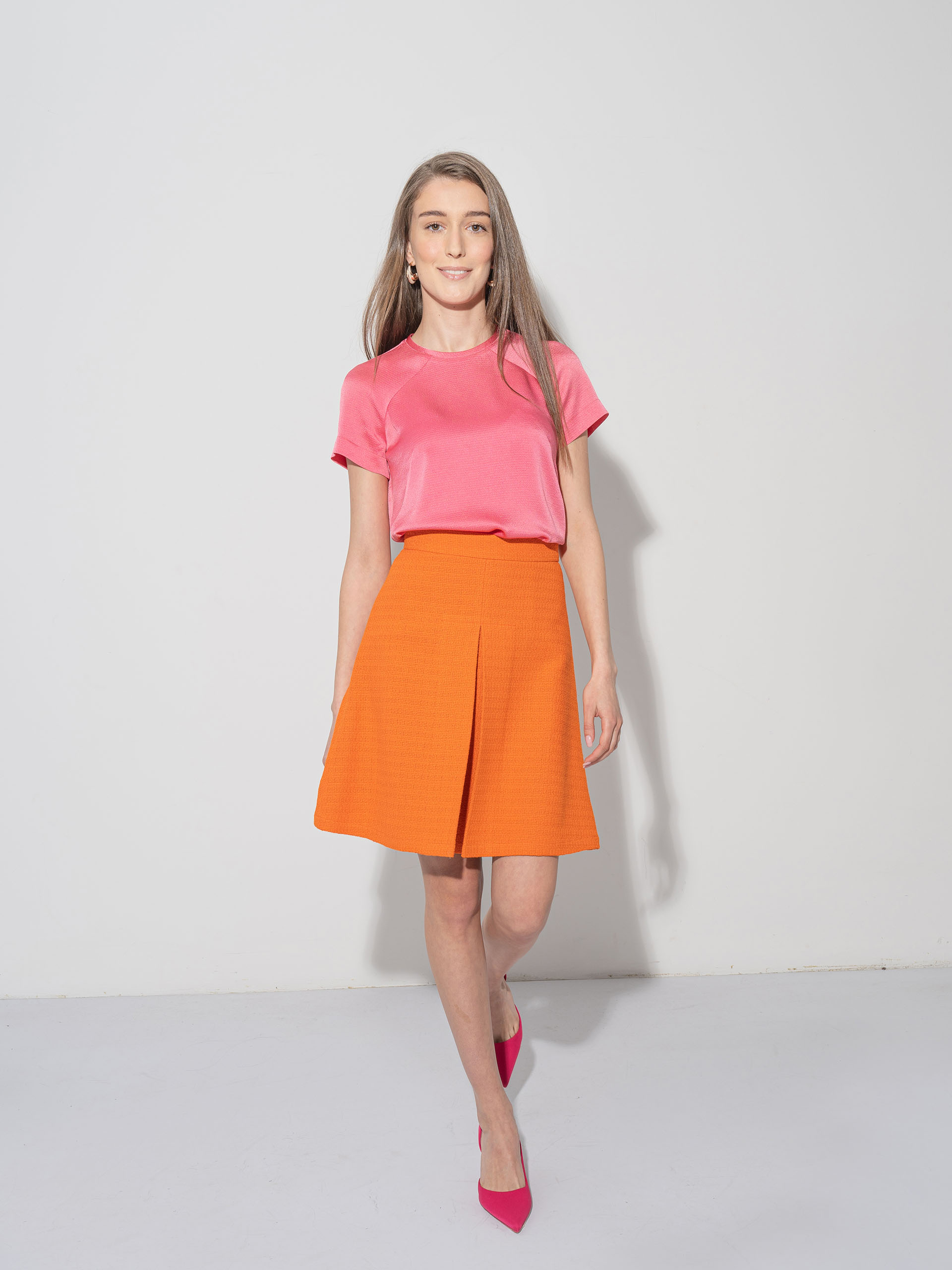 mini tweed skirt box pleat orange walking • Sassa Björg