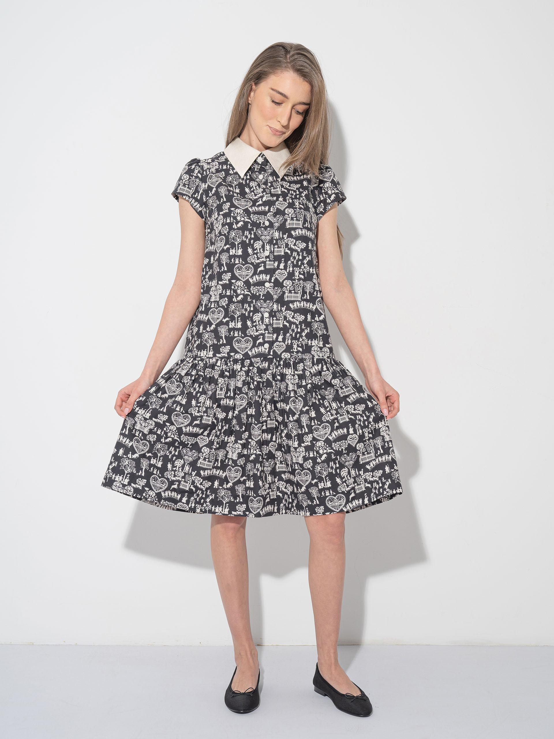playful patterned dress w bow • Sassa Björg