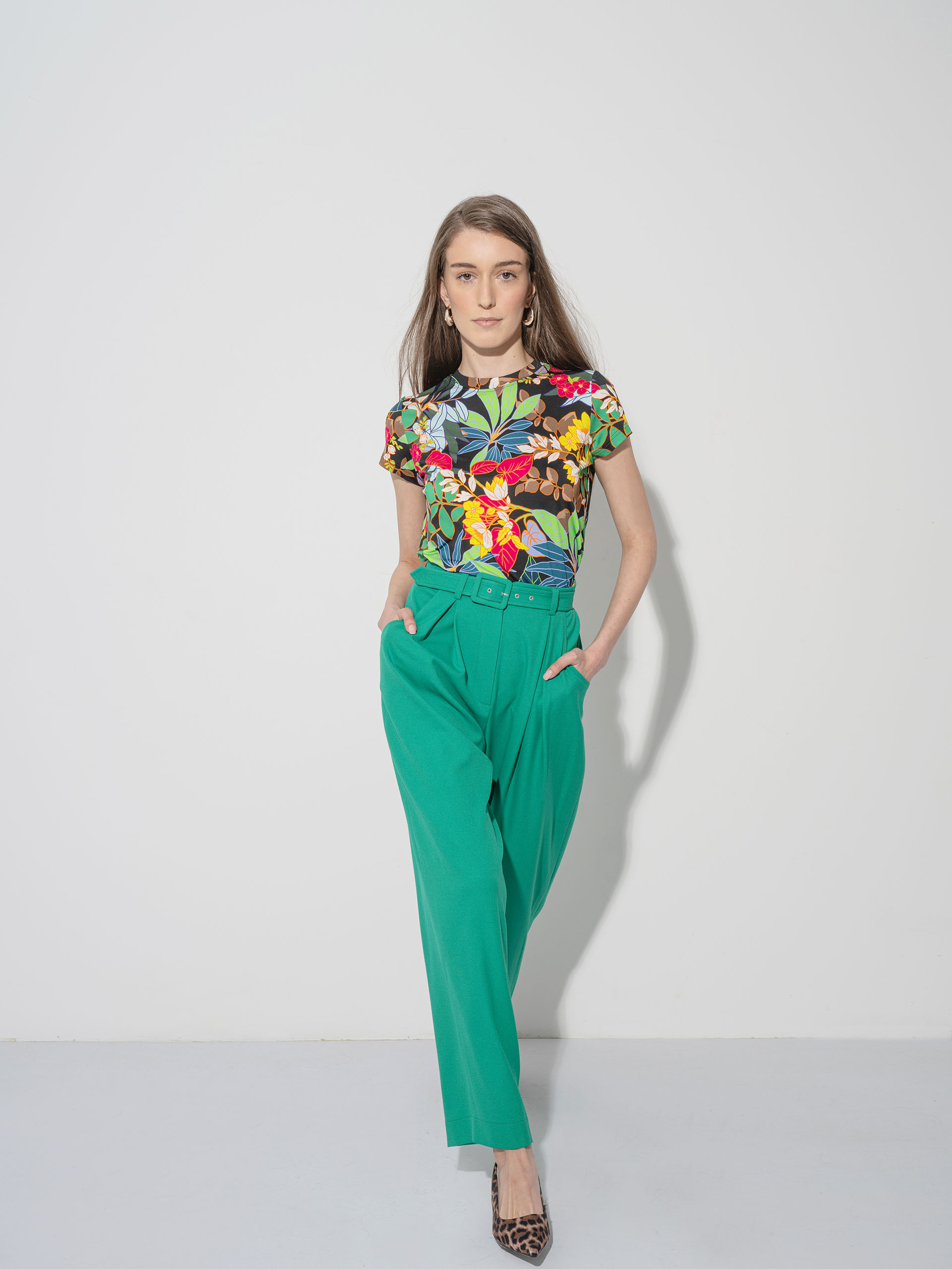 shamrock green pleated pants w belt featured • Sassa Björg