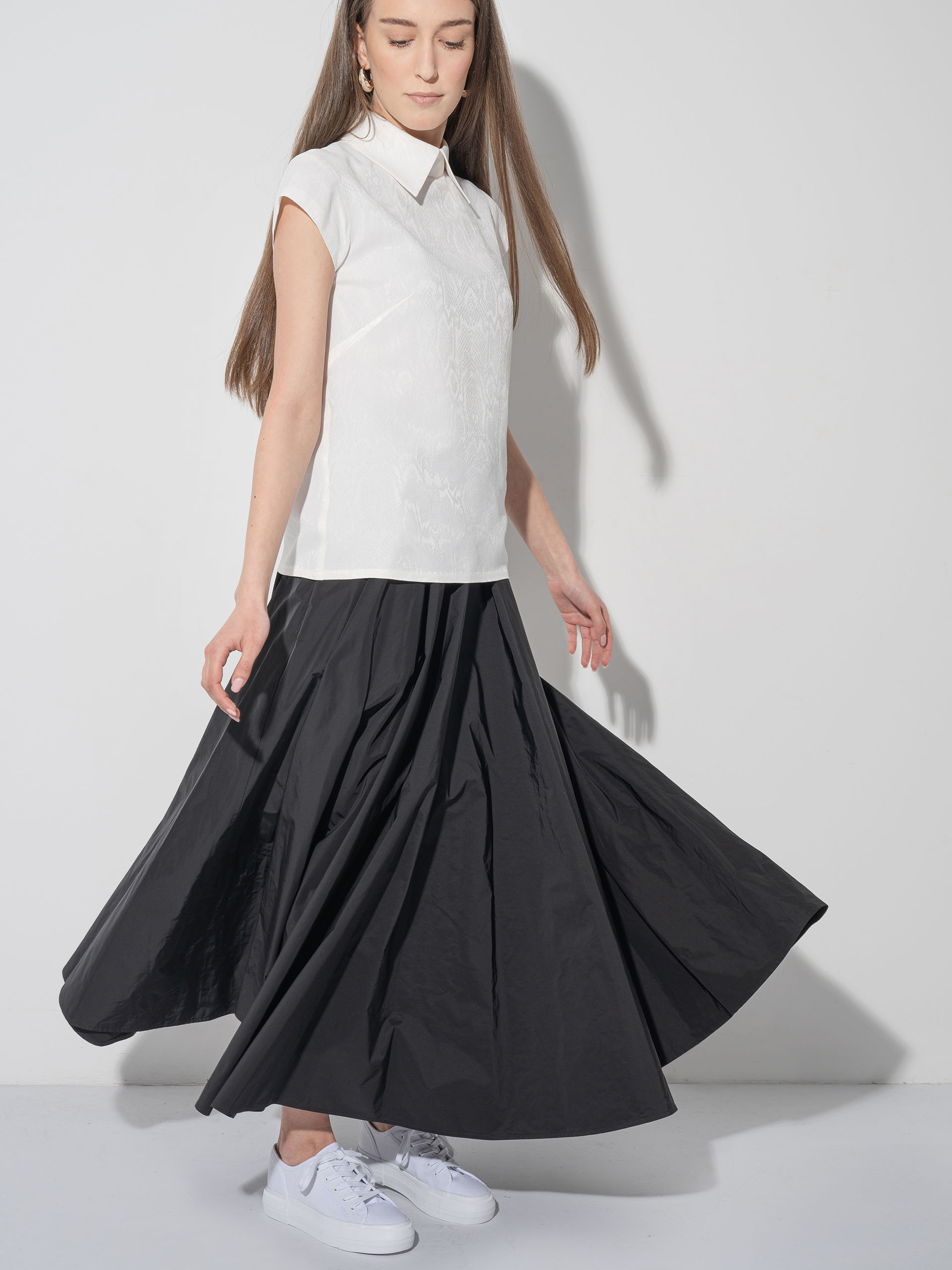 white blouse w collar python • Sassa Björg