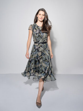 tropical canopy dress walking • Sassa Björg
