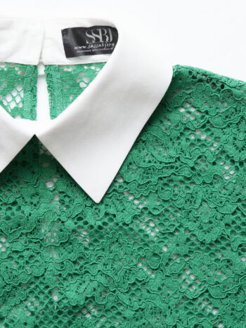 green lace crop top w collar closeup • Sassa Björg