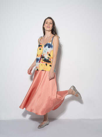 peach satin skirt leg up • Sassa Björg