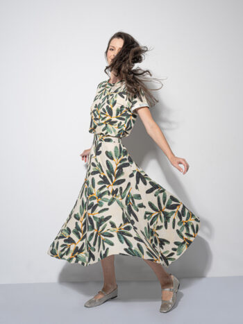 tee w cuffed sleeve olive branch twirl • Sassa Björg